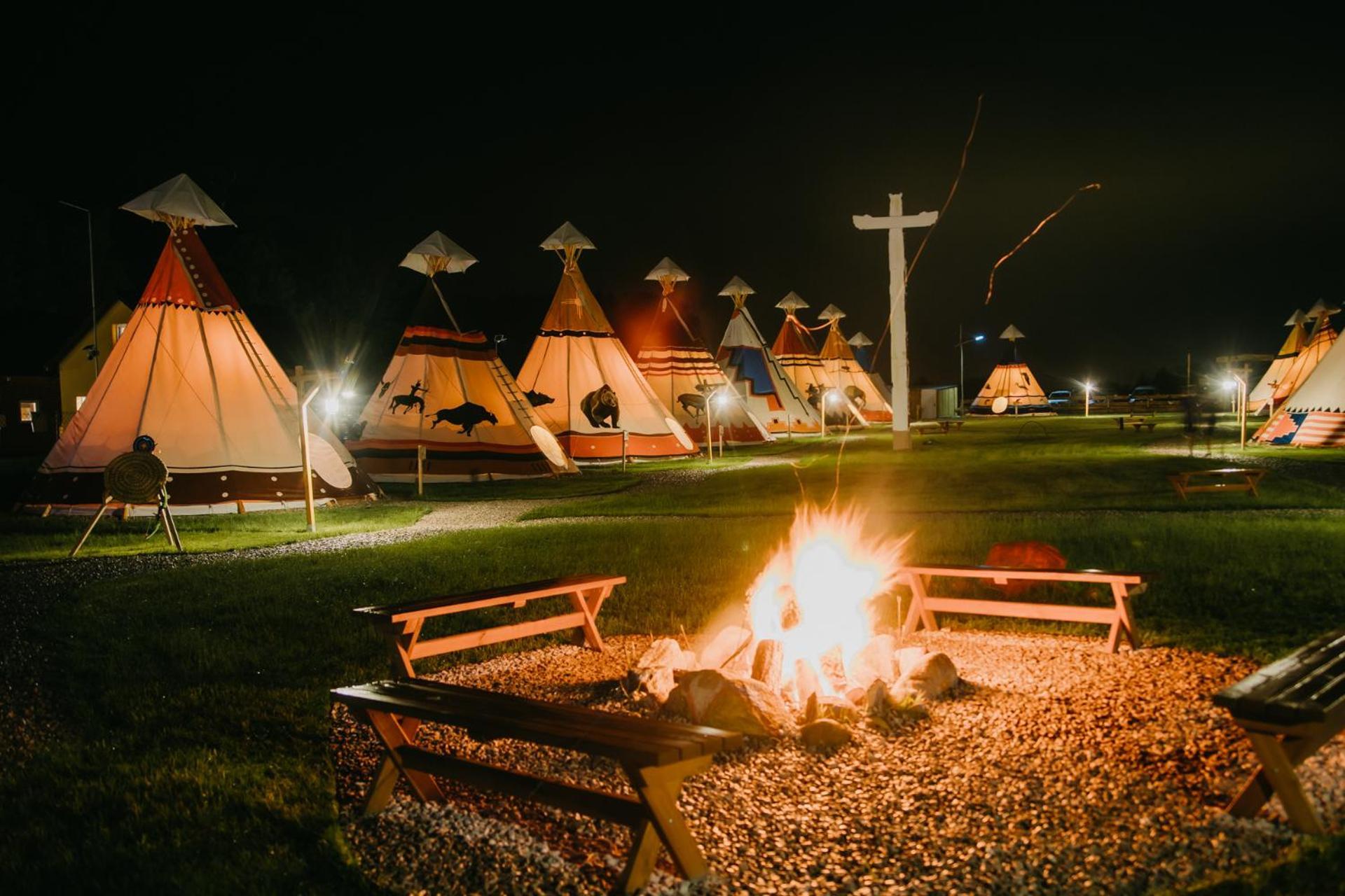 Indiana Camp - 150 M Od Suntago Park Hotel Grabce-Towarzystwo Luaran gambar
