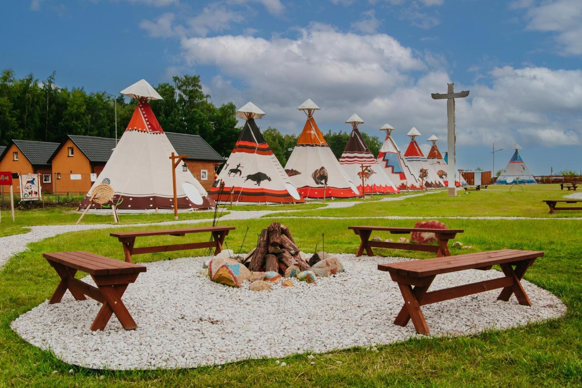 Indiana Camp - 150 M Od Suntago Park Hotel Grabce-Towarzystwo Luaran gambar