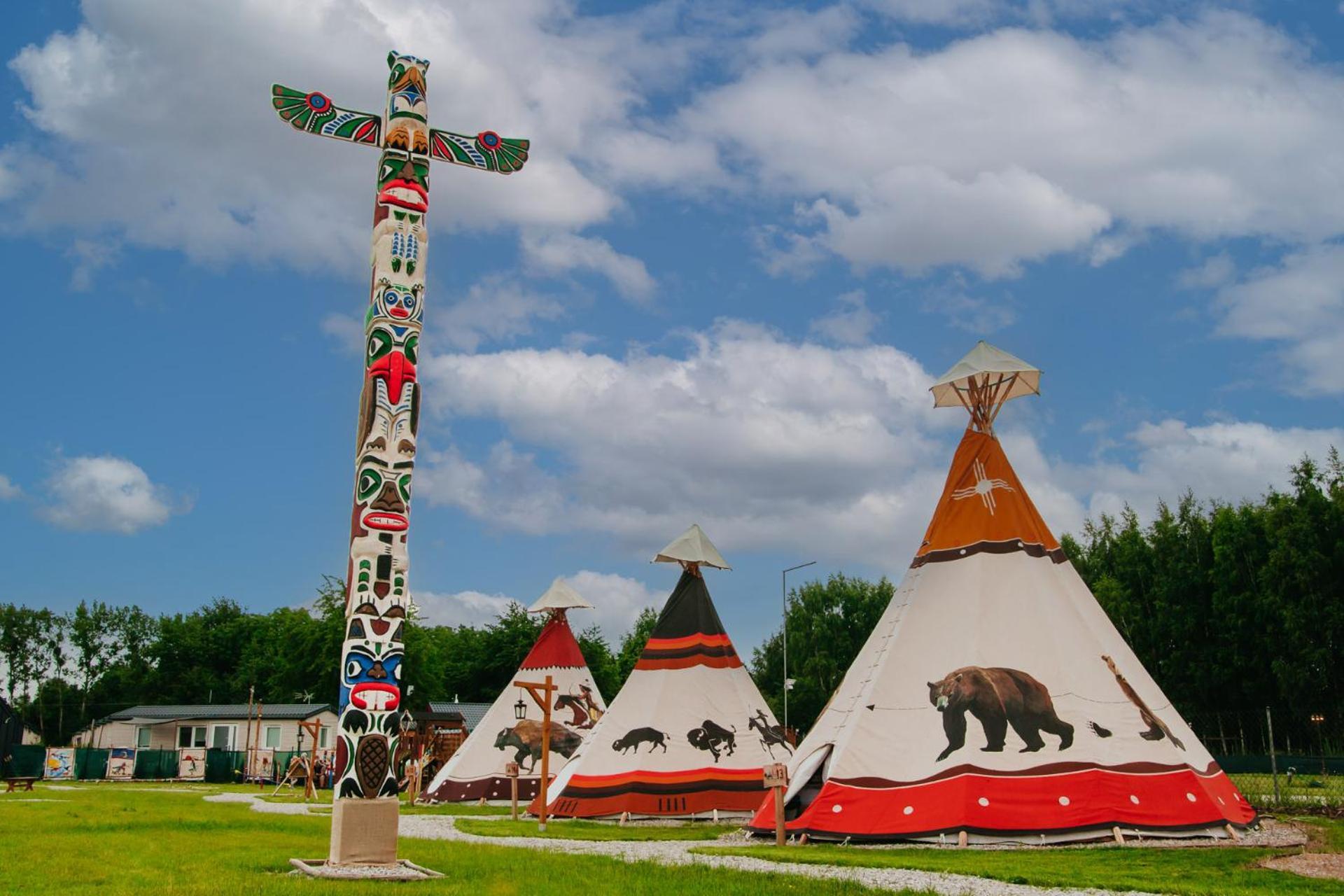 Indiana Camp - 150 M Od Suntago Park Hotel Grabce-Towarzystwo Luaran gambar