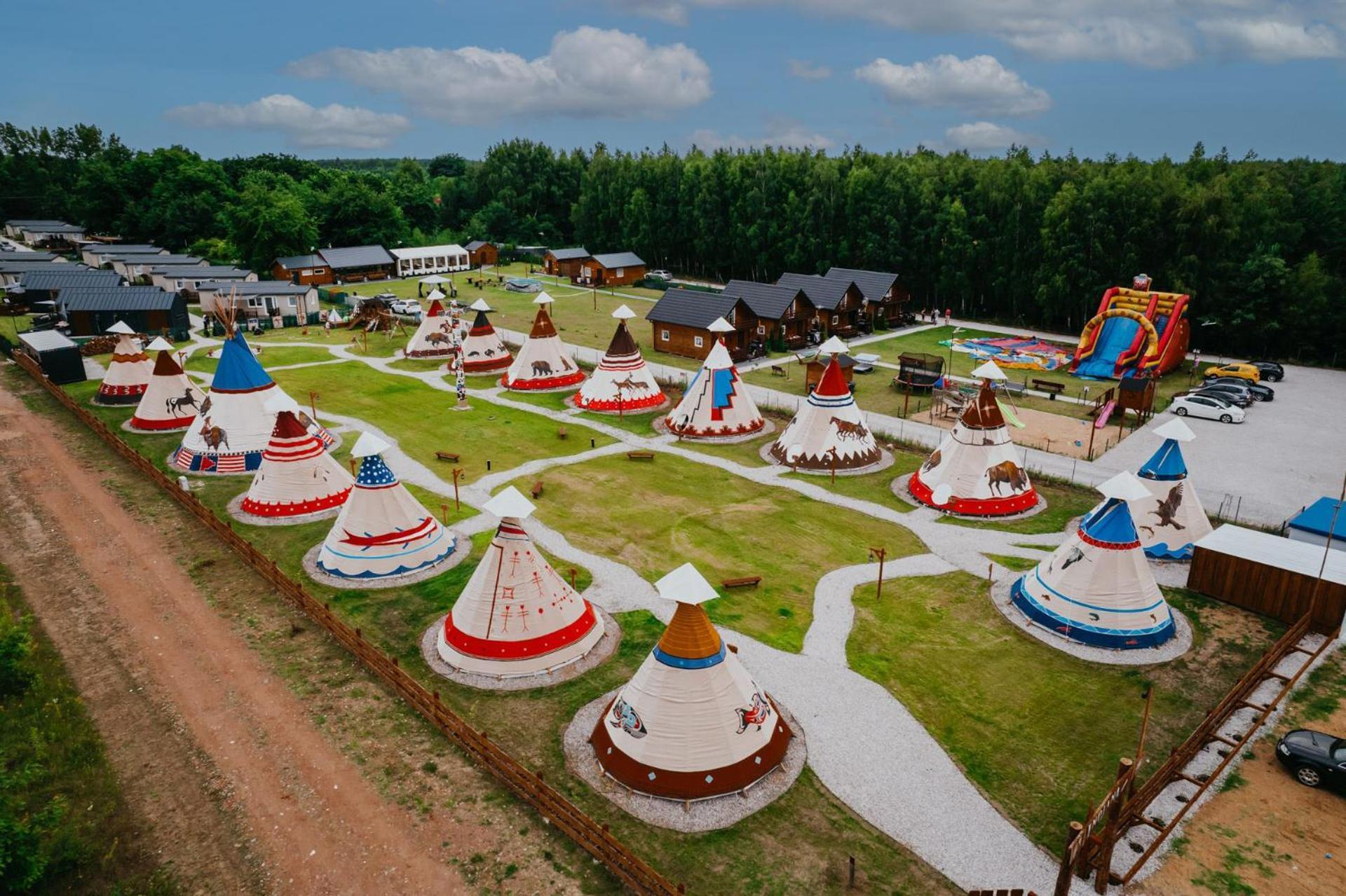 Indiana Camp - 150 M Od Suntago Park Hotel Grabce-Towarzystwo Luaran gambar