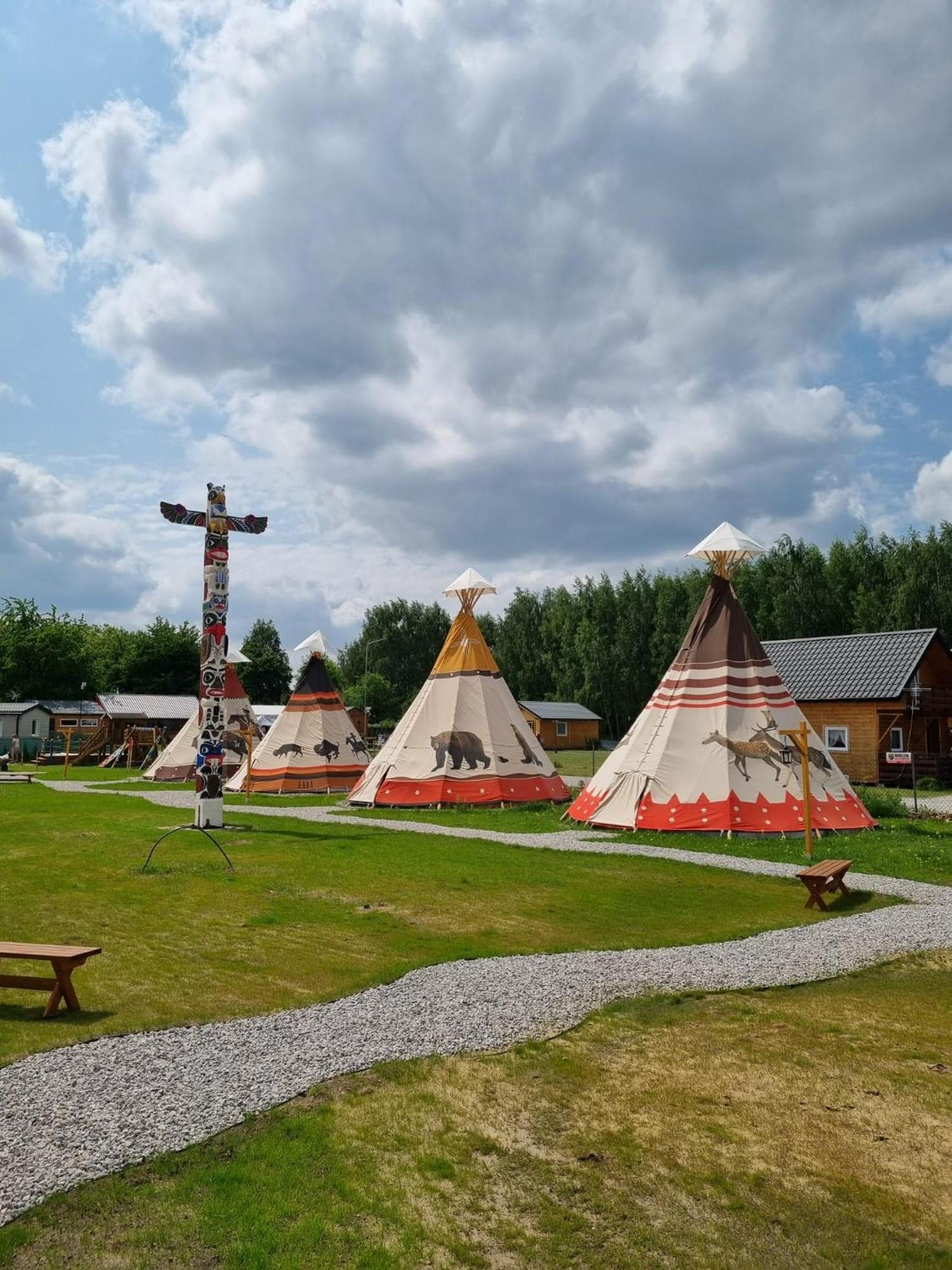 Indiana Camp - 150 M Od Suntago Park Hotel Grabce-Towarzystwo Luaran gambar
