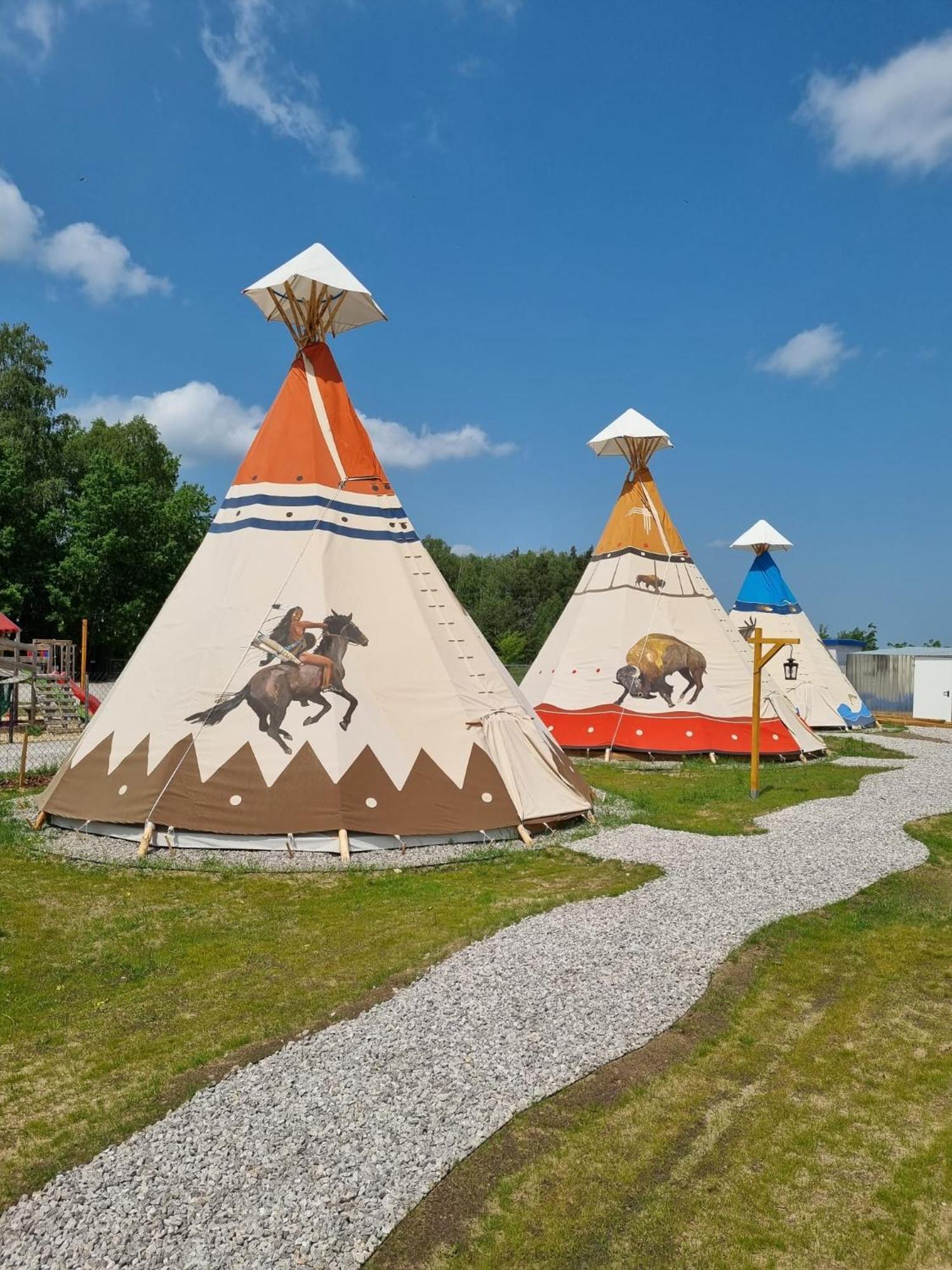 Indiana Camp - 150 M Od Suntago Park Hotel Grabce-Towarzystwo Luaran gambar