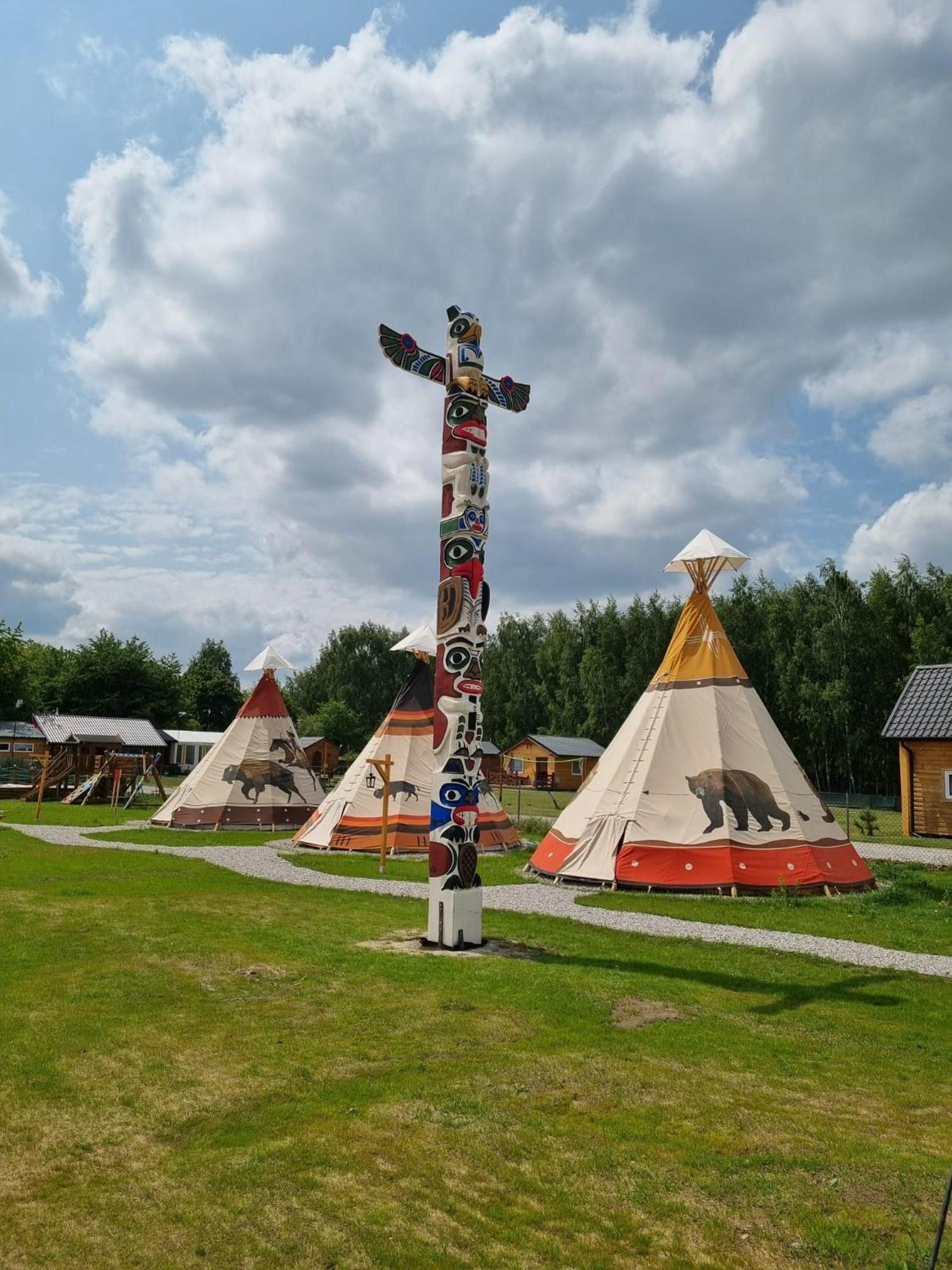 Indiana Camp - 150 M Od Suntago Park Hotel Grabce-Towarzystwo Luaran gambar
